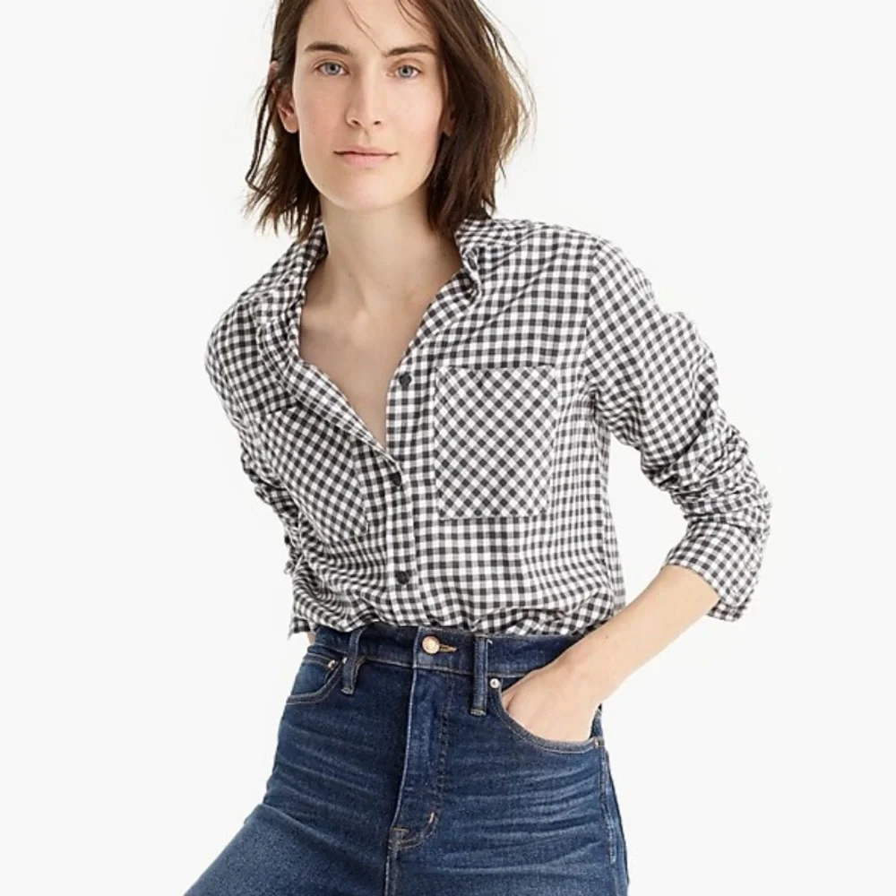 J. Crew boy Women Size 4 Black White button front plaid flannel shirt top O